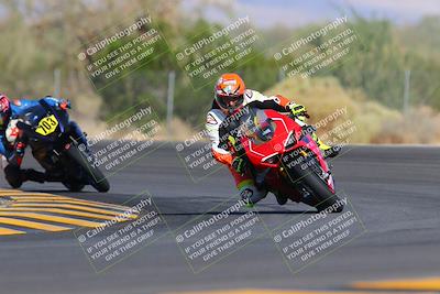 media/Oct-09-2022-SoCal Trackdays (Sun) [[95640aeeb6]]/Turn 3 (930am)/